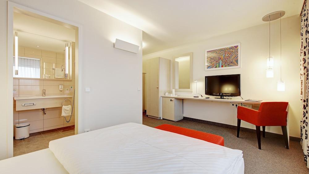 Hotel Schwanen Stuttgart Airport/messe 3*