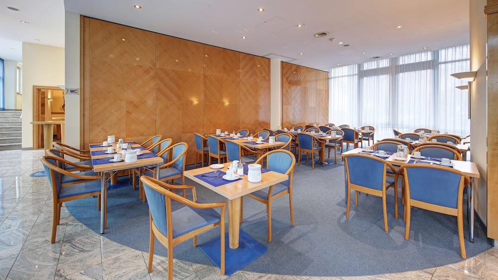 Schwanen Stuttgart Airport/messe Hotel 3*