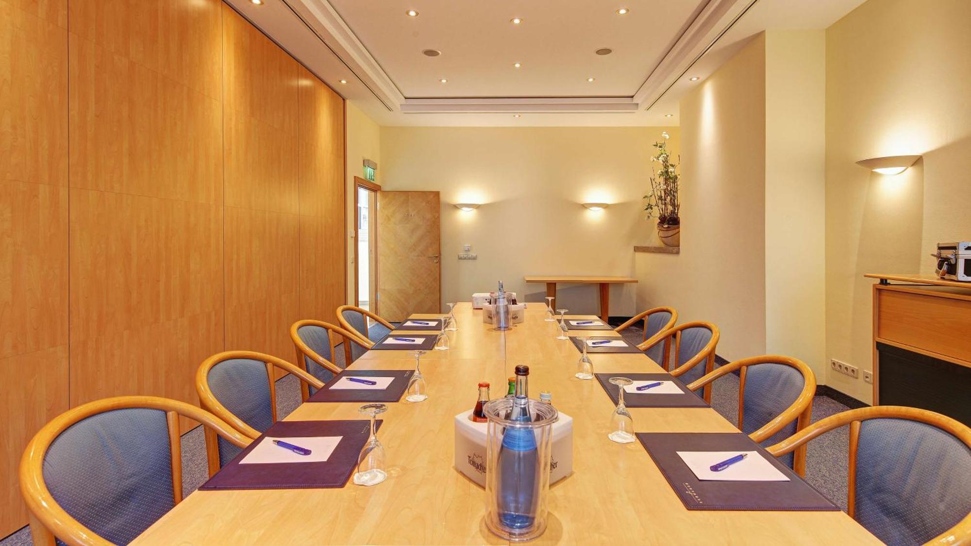 Hotel Schwanen Stuttgart Airport/messe